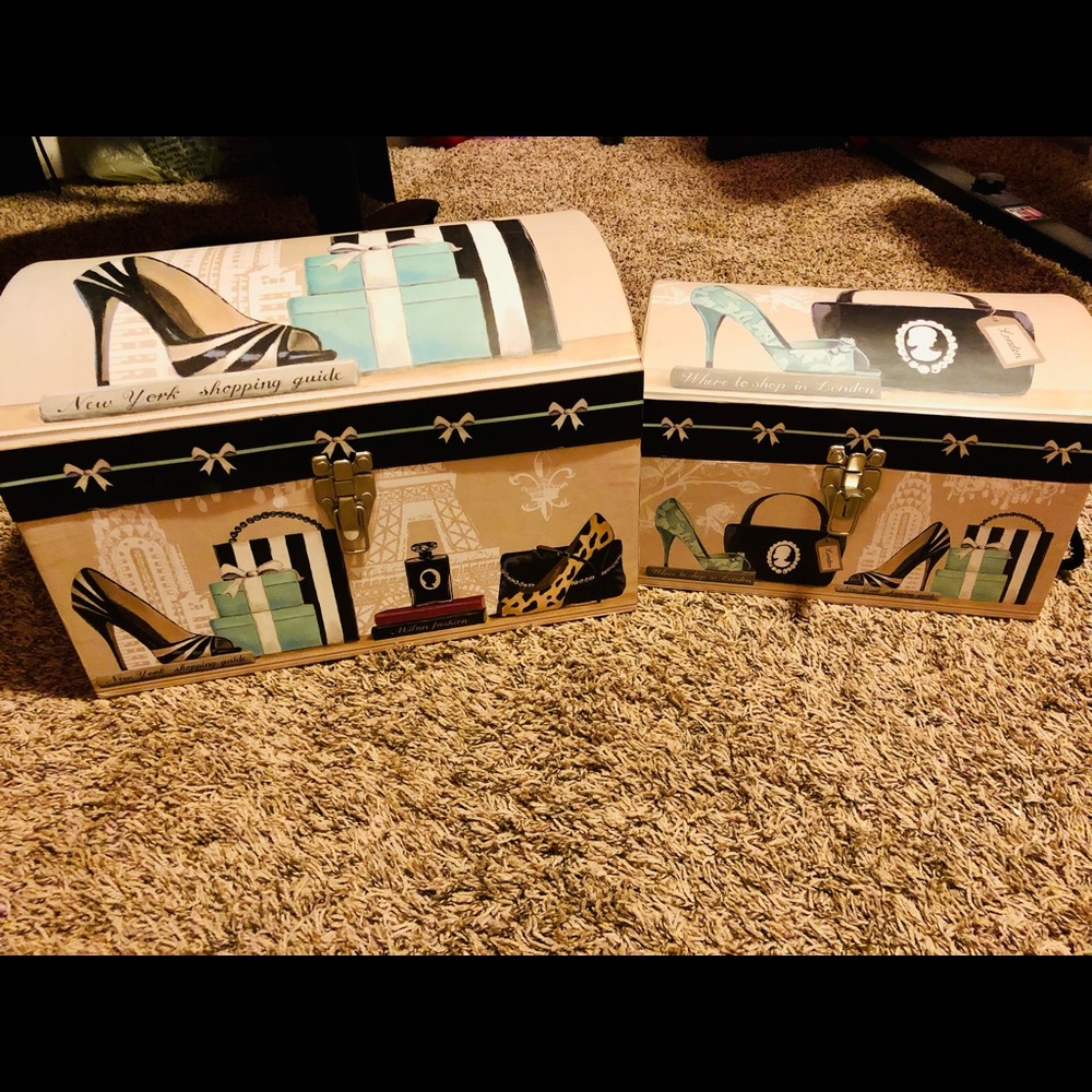 Preowned Chic storage both box ⭐️☺️ - Picture 3 of 16
